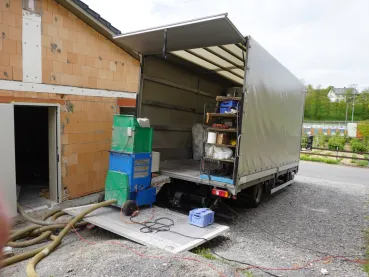 Einblasservice für Zellulose, Holzfaser, Strohdämmung und Dämmstoffe